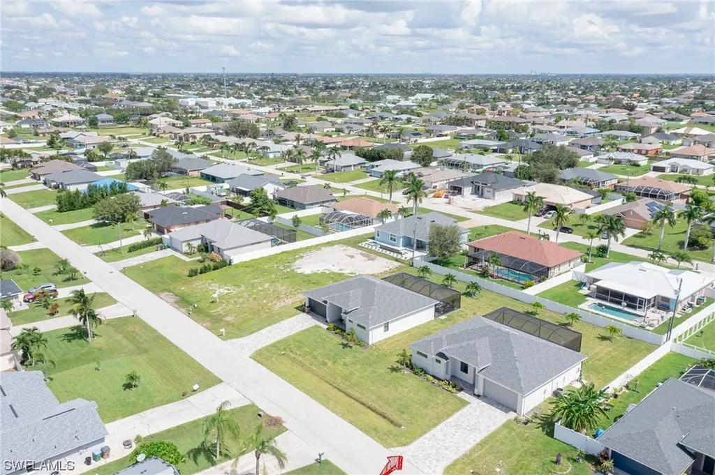 4141 SW 9th Place Cape Coral FL 33914
