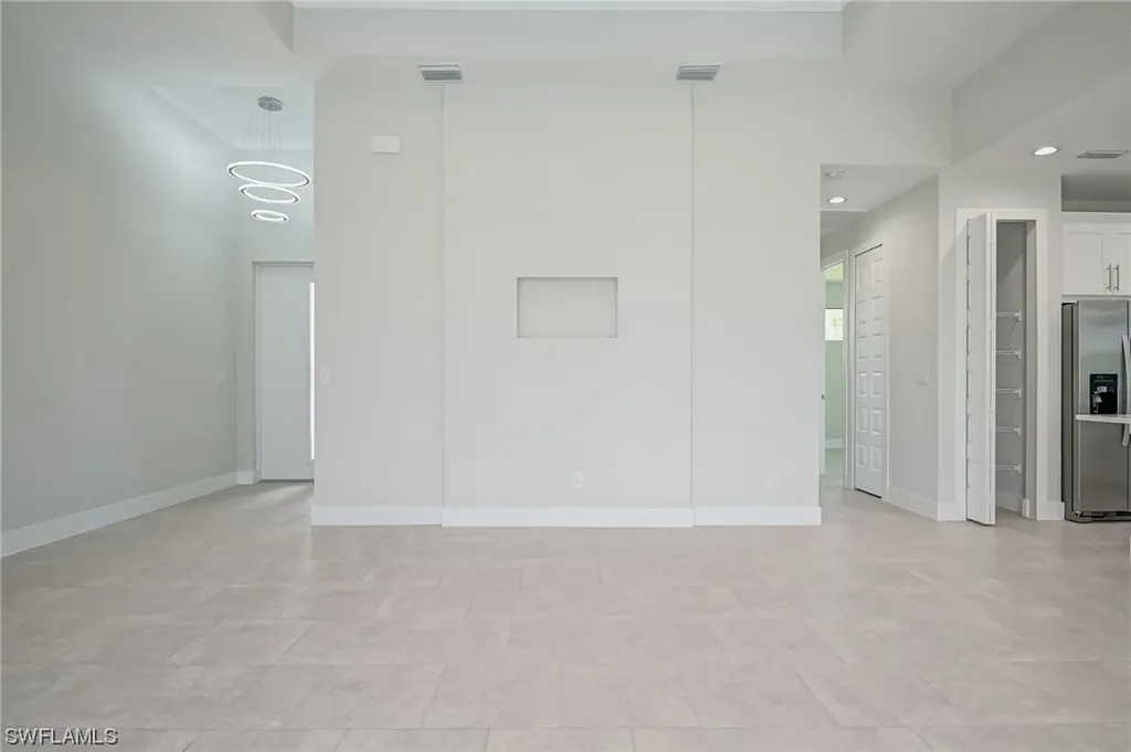 4141 SW 9th Place Cape Coral FL 33914