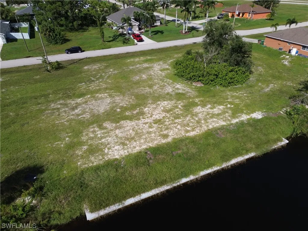 2436 SW 1st Terrace Cape Coral FL 33991