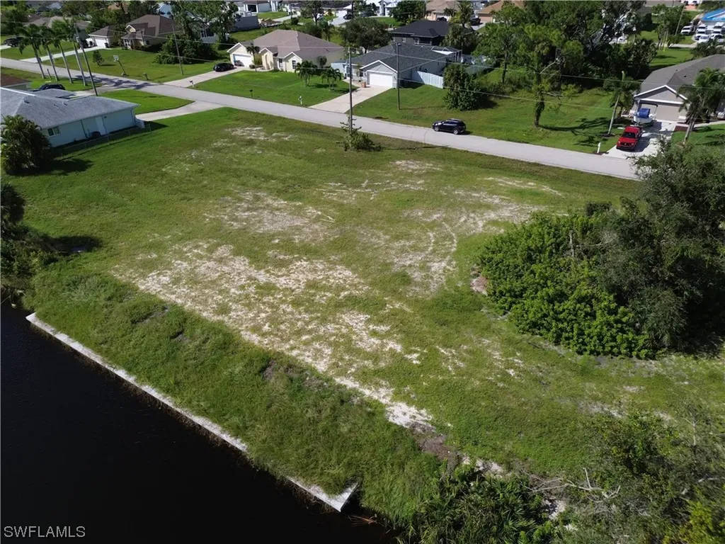 2436 SW 1st Terrace Cape Coral FL 33991