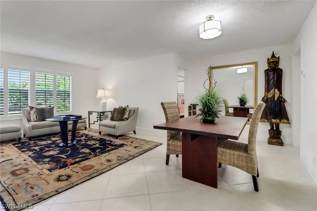 532 Broad Avenue S Naples FL 34102