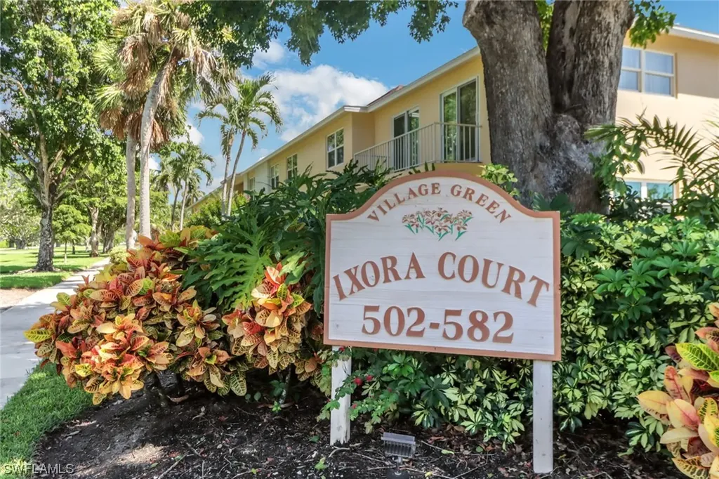 532 Broad Avenue S Naples FL 34102