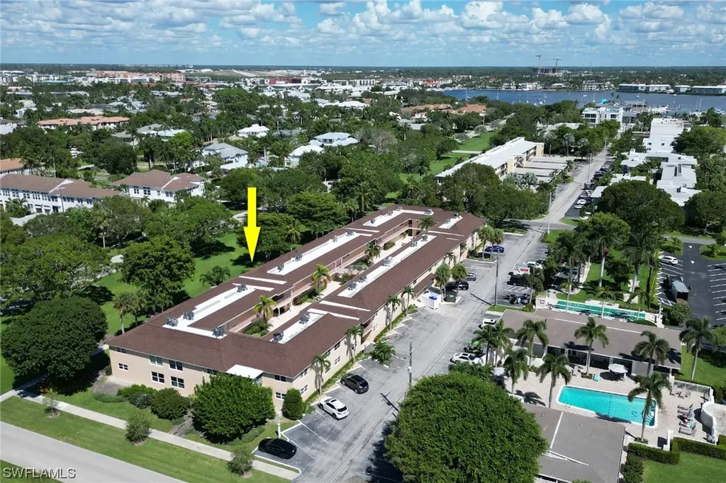 532 Broad Avenue S Naples FL 34102