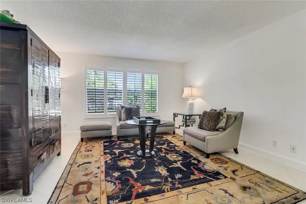 532 Broad Avenue S Naples FL 34102