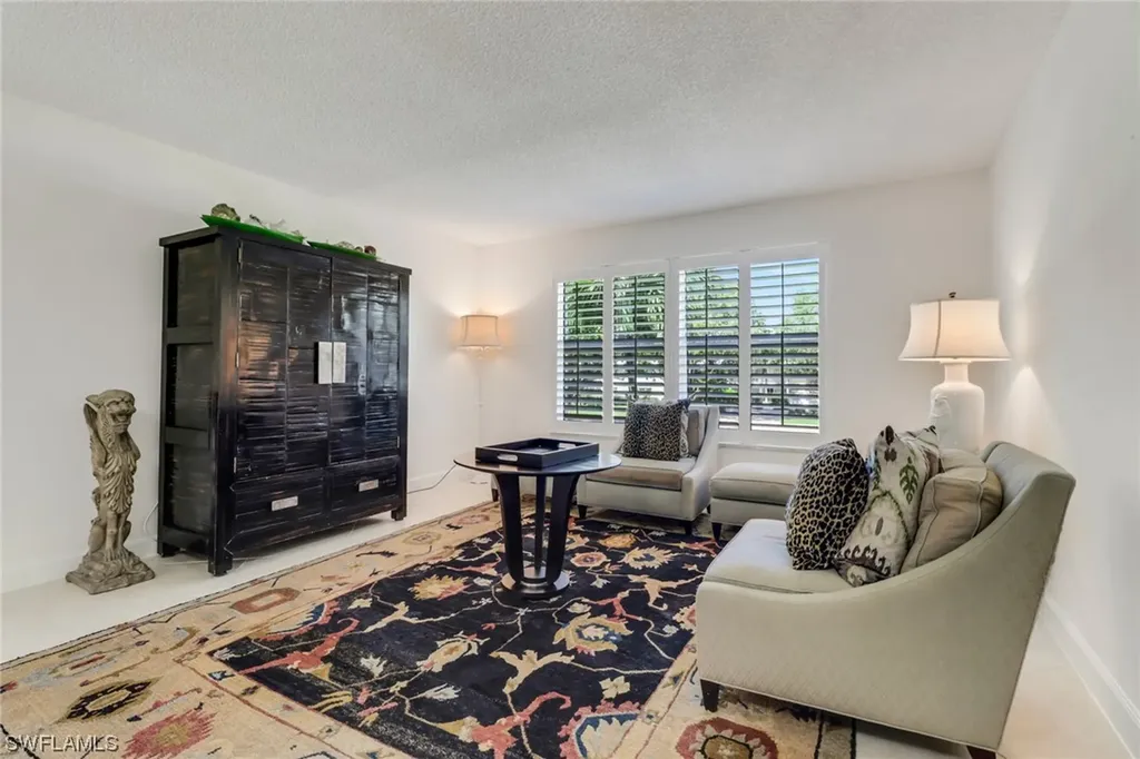 532 Broad Avenue S Naples FL 34102