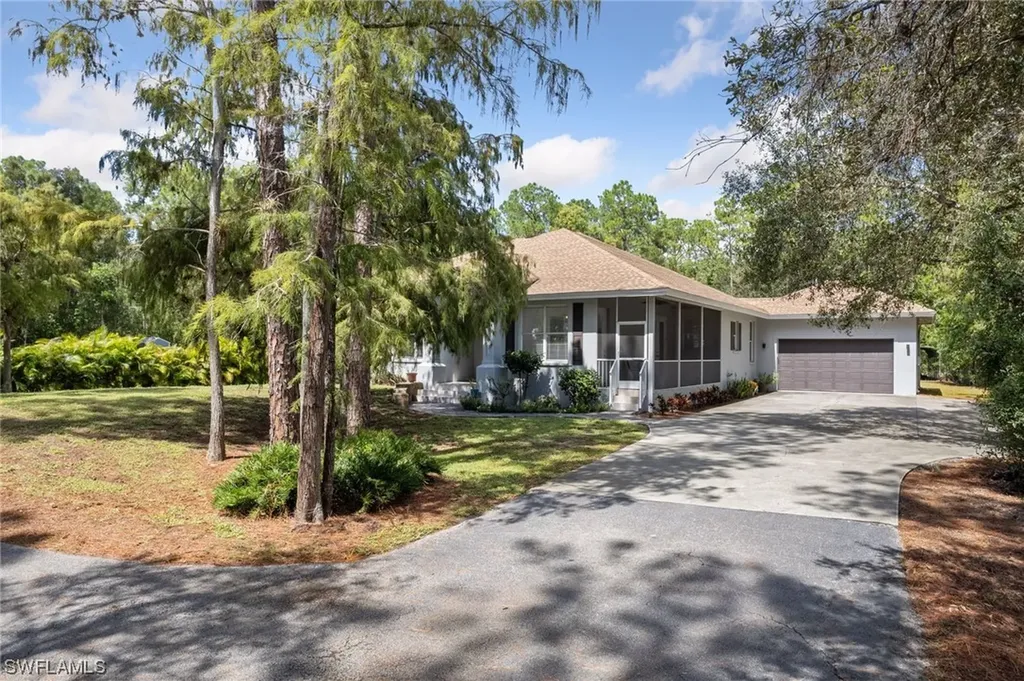 5811 Hidden Oaks Lane Naples FL 34119