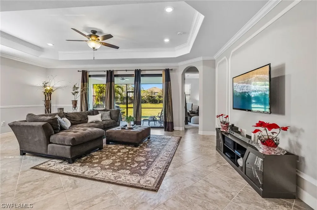 1909 Mustique Street Naples FL 34120