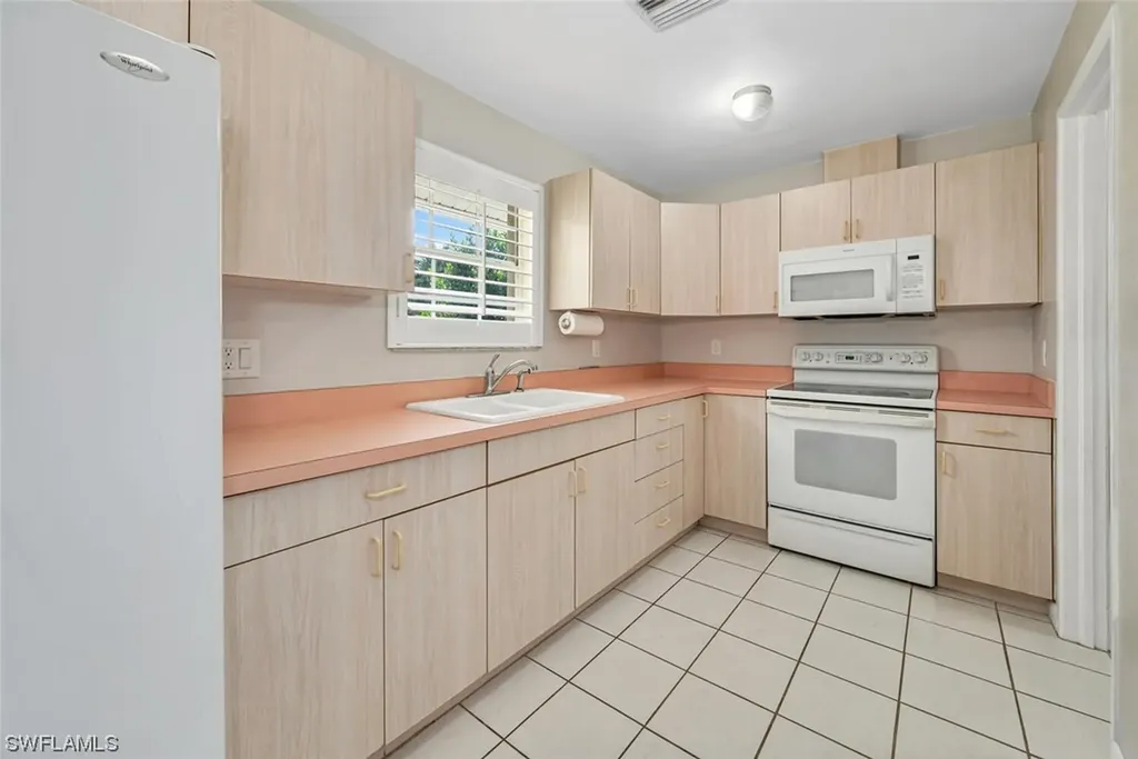 6173 Star Grass Lane Naples FL 34116