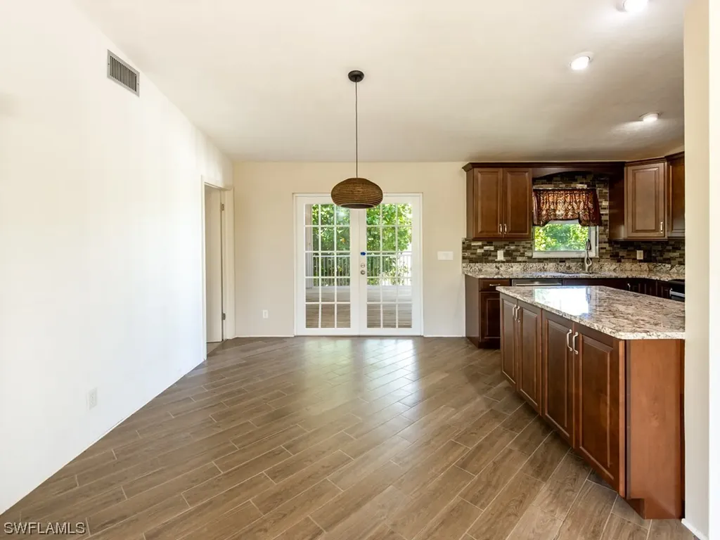 579 Rabbit Road Sanibel FL 33957