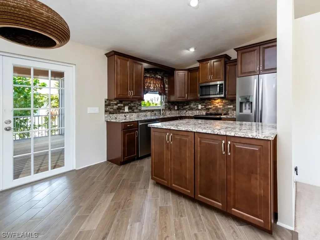 579 Rabbit Road Sanibel FL 33957