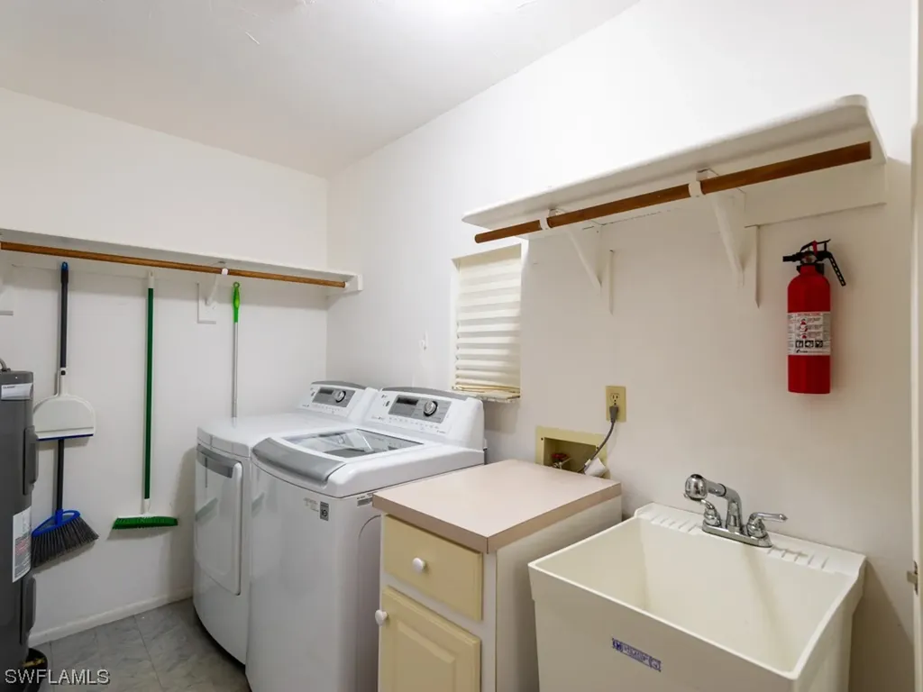 579 Rabbit Road Sanibel FL 33957