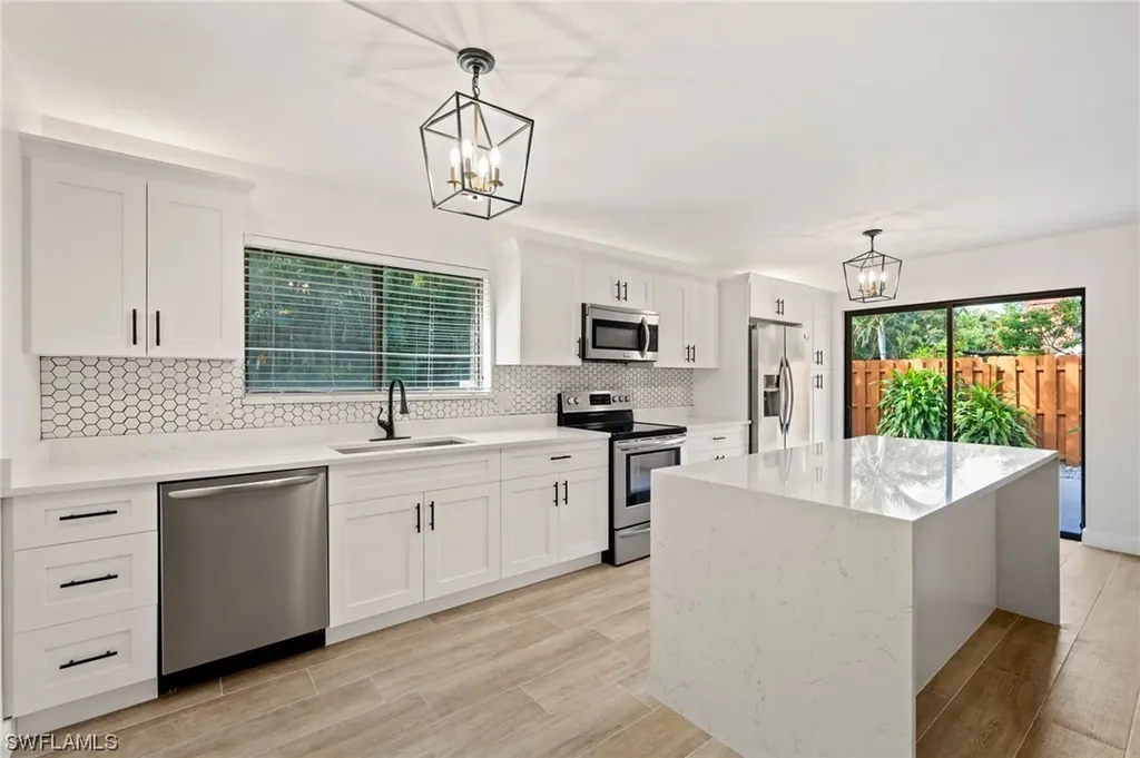 1470 Park Shore Circle Fort Myers FL 33901
