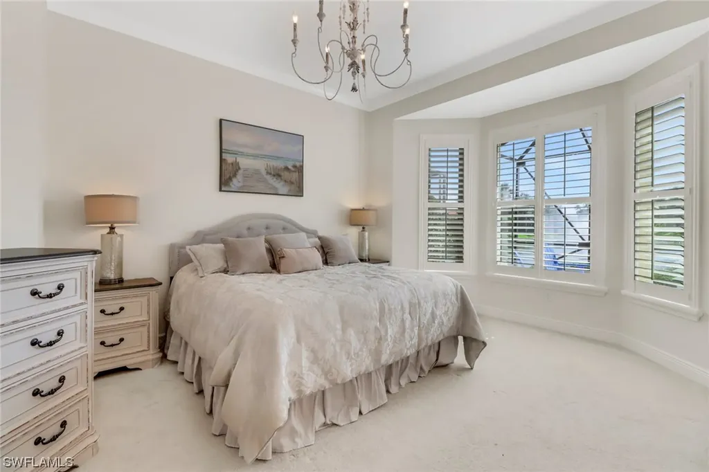 967 Fountain Run Naples FL 34119