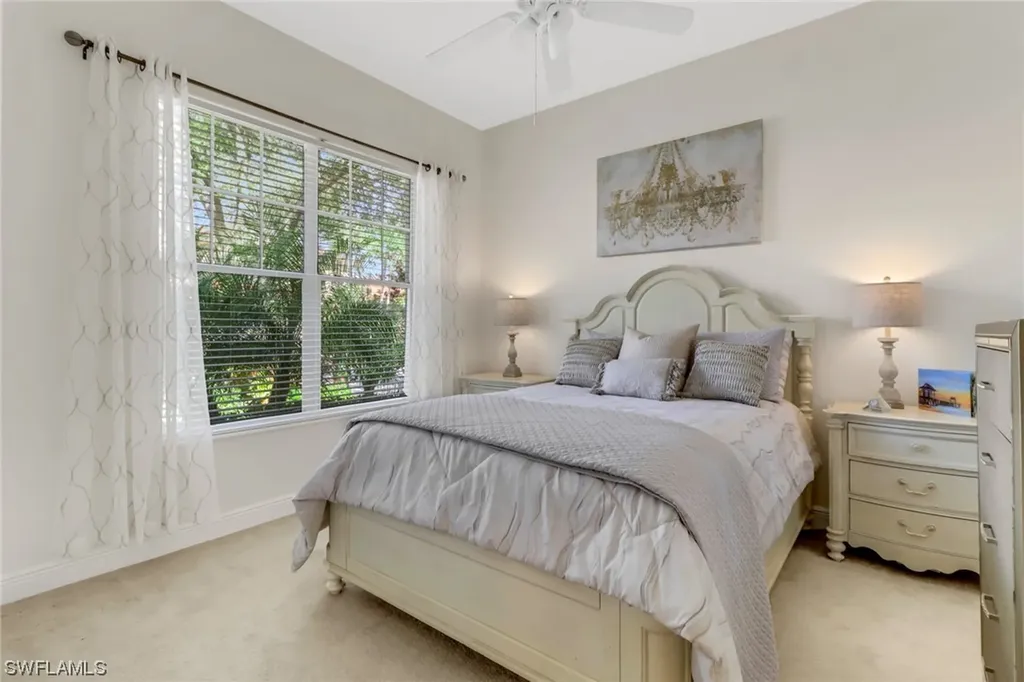 967 Fountain Run Naples FL 34119
