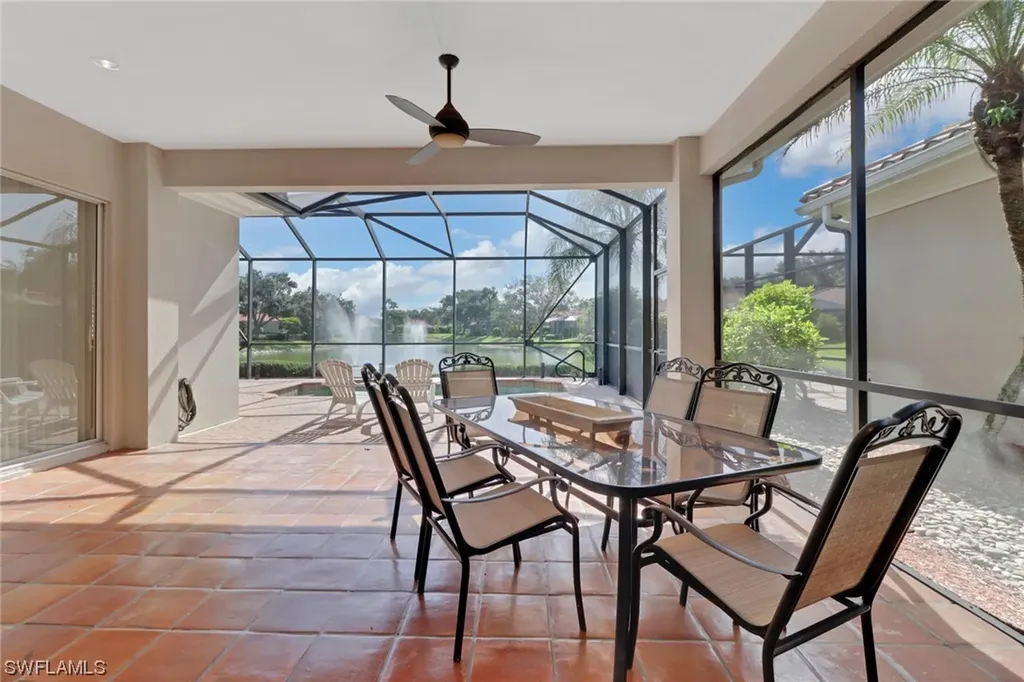 967 Fountain Run Naples FL 34119