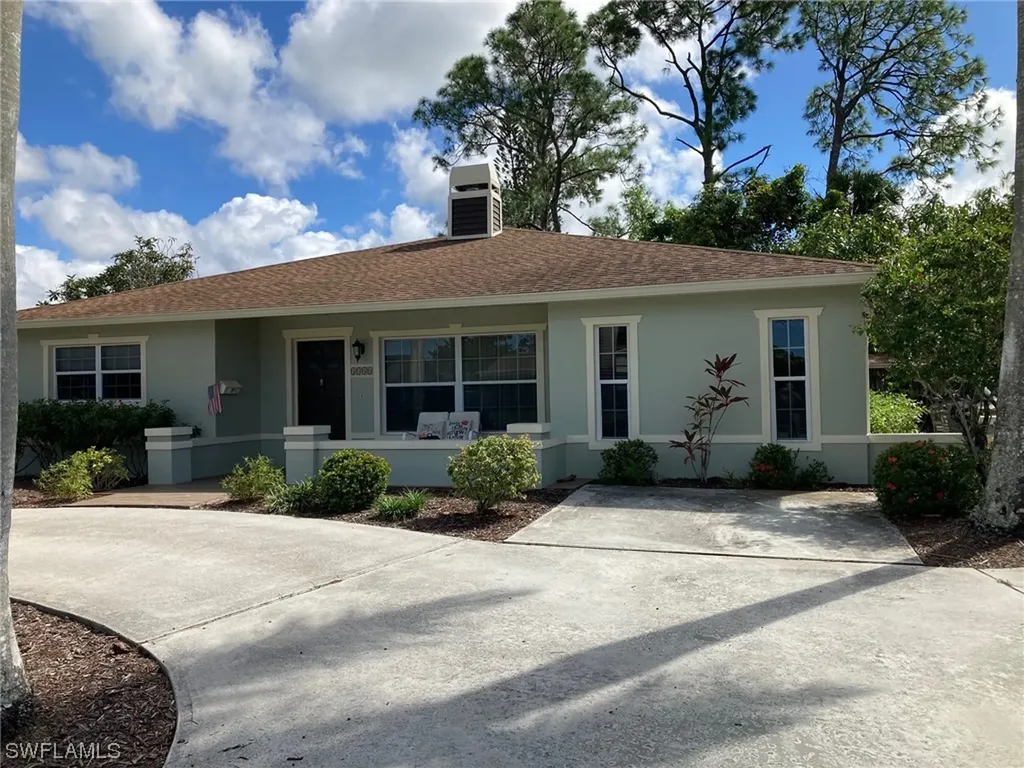3338 Poinciana Street Naples FL 34105