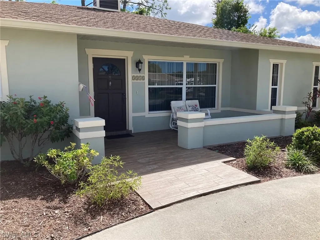 3338 Poinciana Street Naples FL 34105