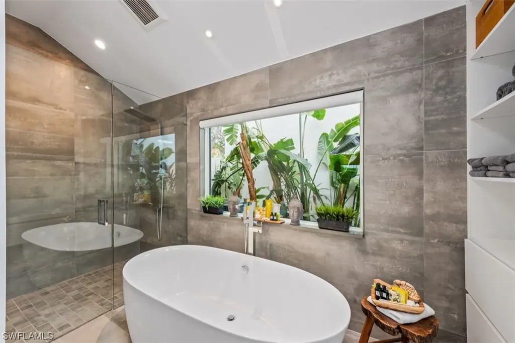 743 Reef Point Circle Naples FL 34108