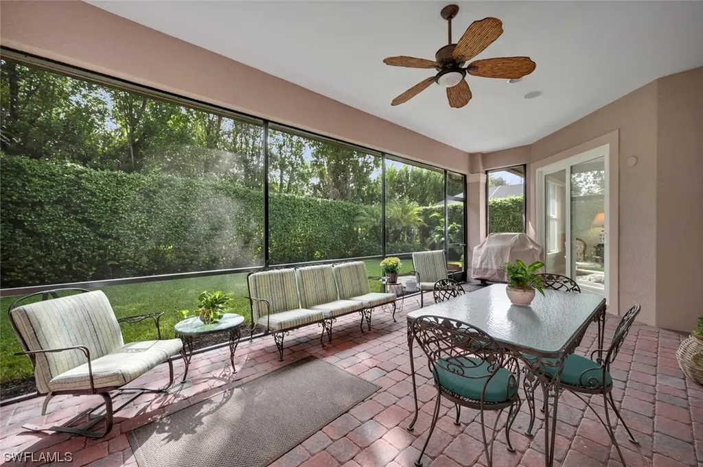 4960 Rustic Oaks Circle Naples FL 34105