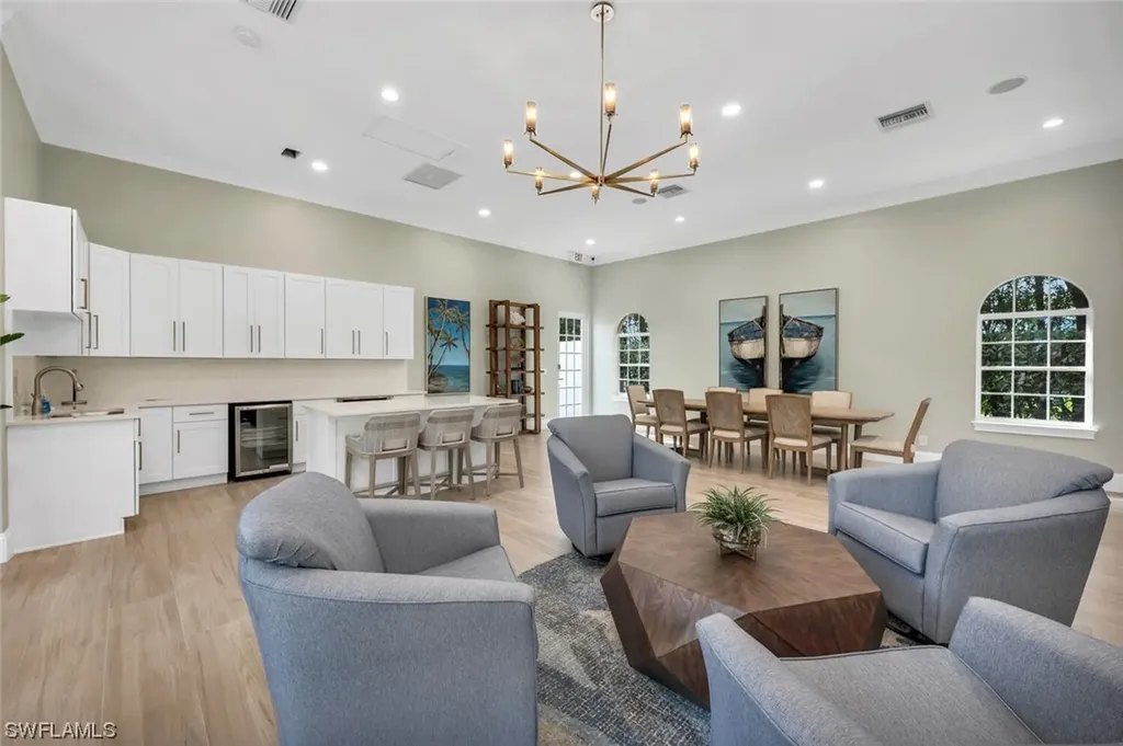 4960 Rustic Oaks Circle Naples FL 34105