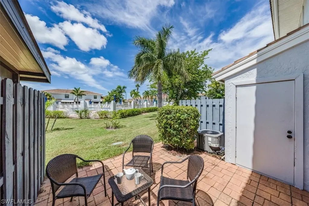 1351 Delbrook S Marco Island FL 34145
