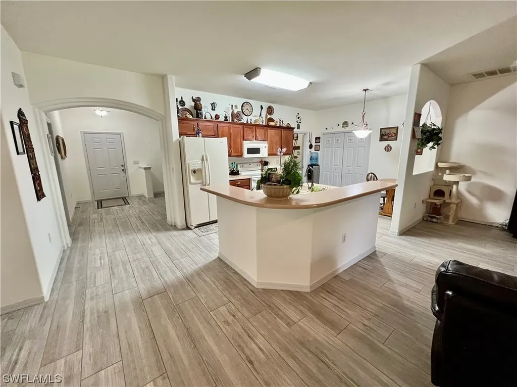 2493 Nature Pointe Loop Fort Myers FL 33905