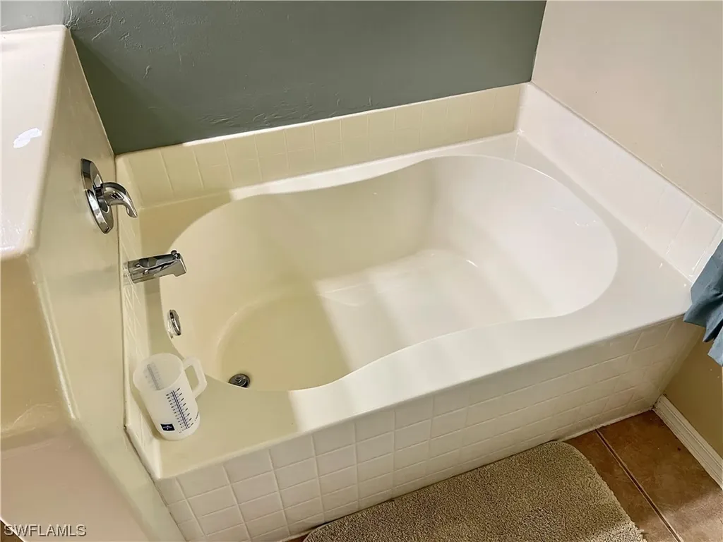 2493 Nature Pointe Loop Fort Myers FL 33905