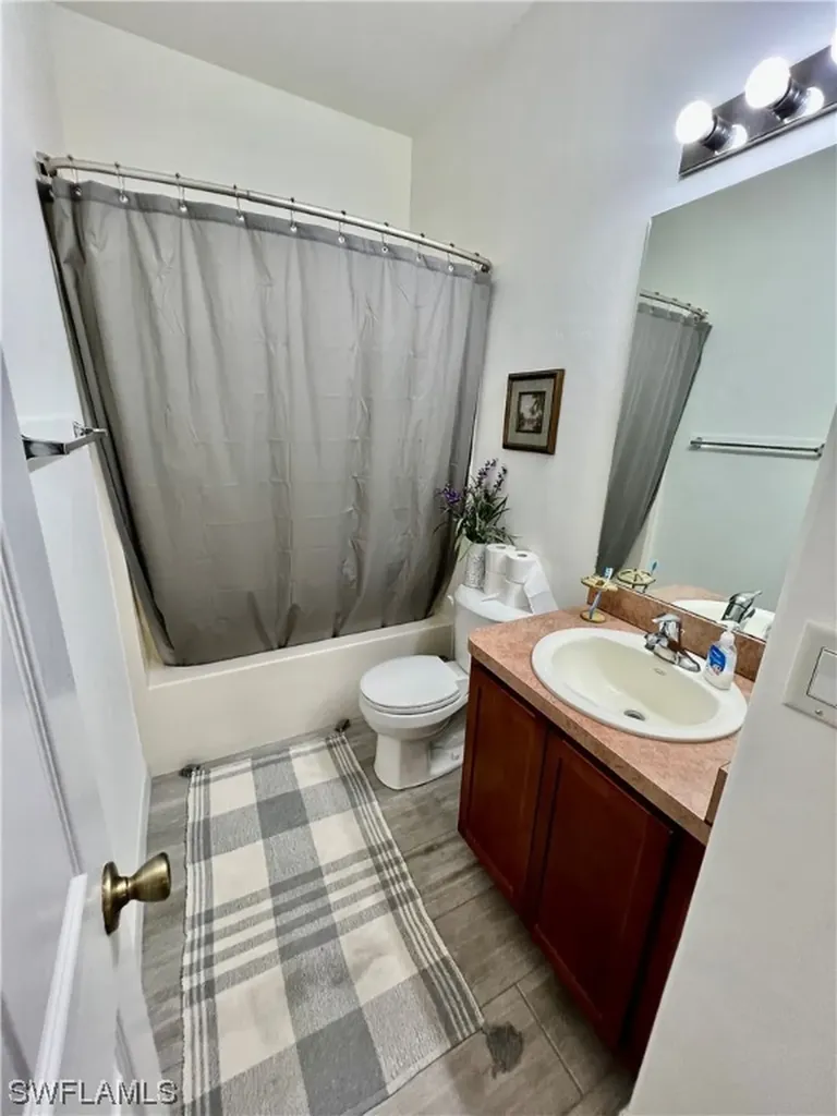 2493 Nature Pointe Loop Fort Myers FL 33905