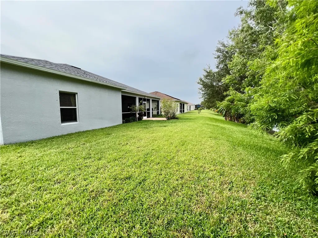 2493 Nature Pointe Loop Fort Myers FL 33905