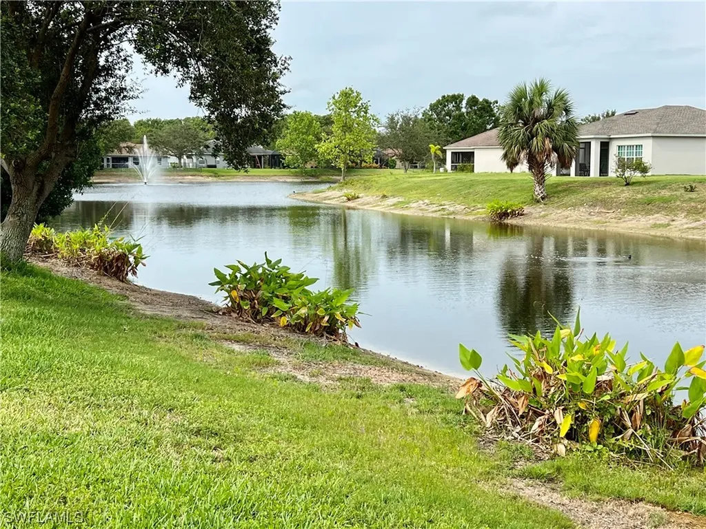 2493 Nature Pointe Loop Fort Myers FL 33905