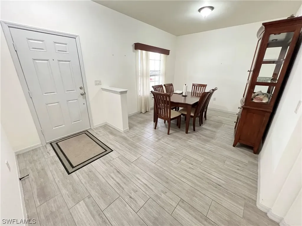 2493 Nature Pointe Loop Fort Myers FL 33905
