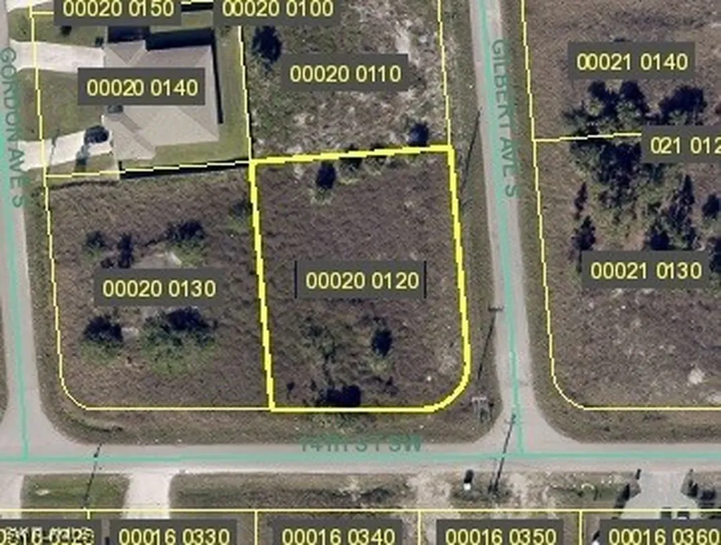 1144-1146 Gilbert Avenue S Lehigh Acres FL 33973