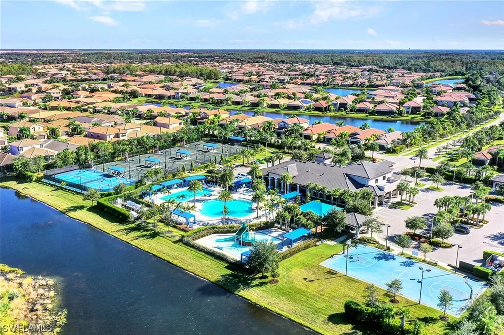 11773 Meadowrun Circle E Fort Myers FL 33913