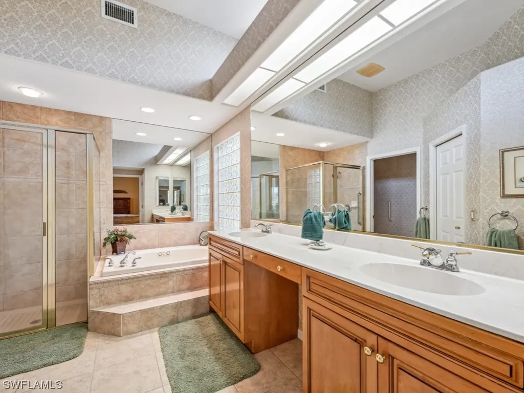 6021 Ashford Lane Naples FL 34110