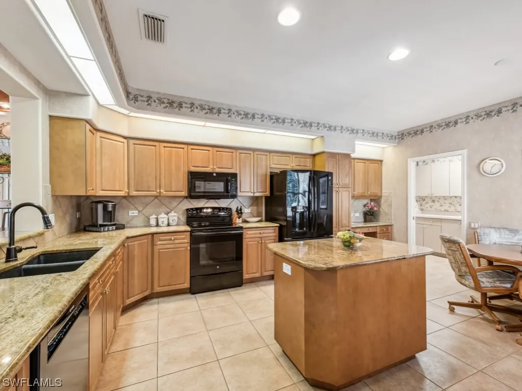 6021 Ashford Lane Naples FL 34110