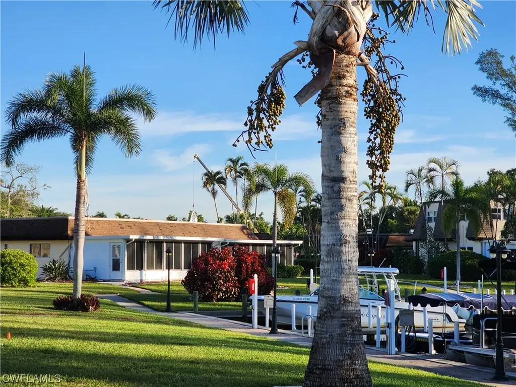 4774 Hidden Harbour Boulevard Fort Myers FL 33919