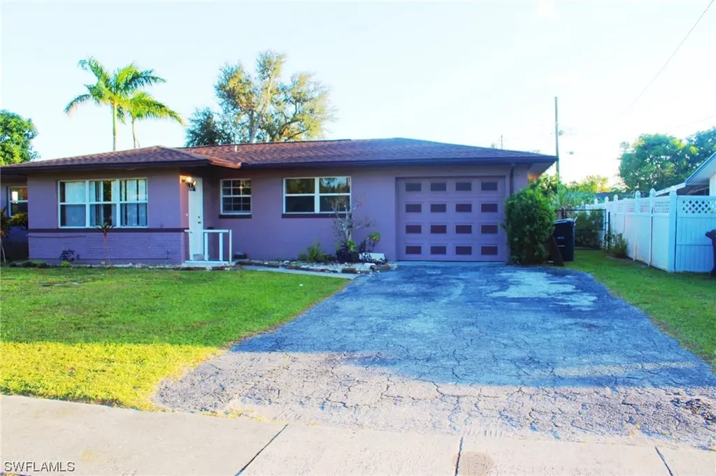10 Broadway Circle Fort Myers FL 33901