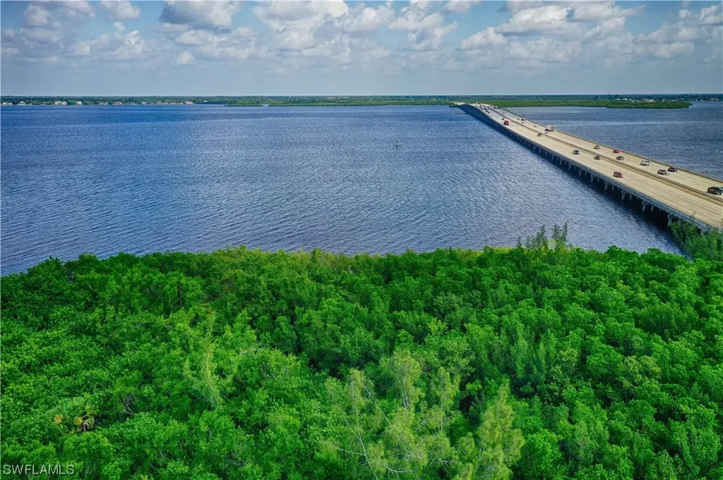 26082 Shore Drive Punta Gorda FL 33950