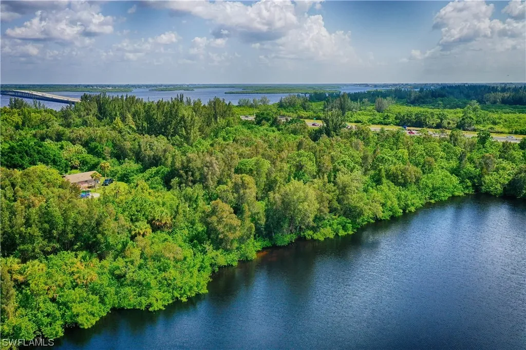 26082 Shore Drive Punta Gorda FL 33950