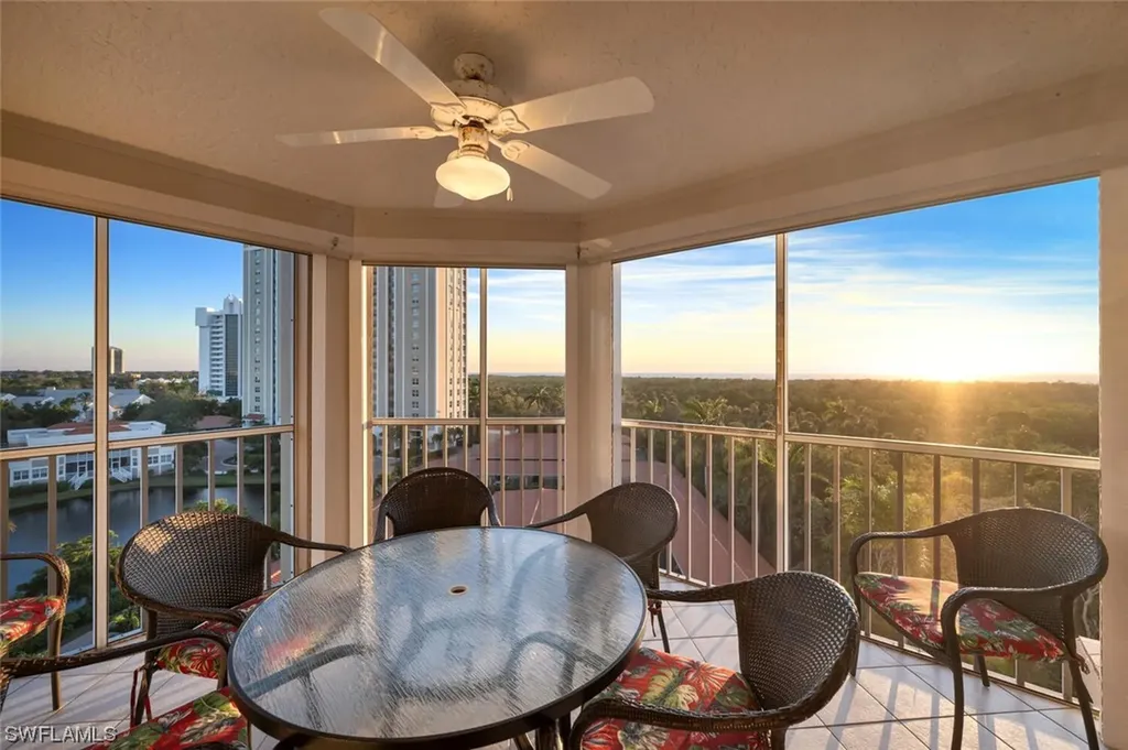 6585 Nicholas Boulevard Naples FL 34108