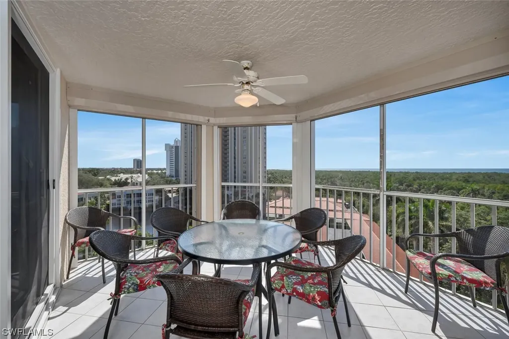 6585 Nicholas Boulevard Naples FL 34108