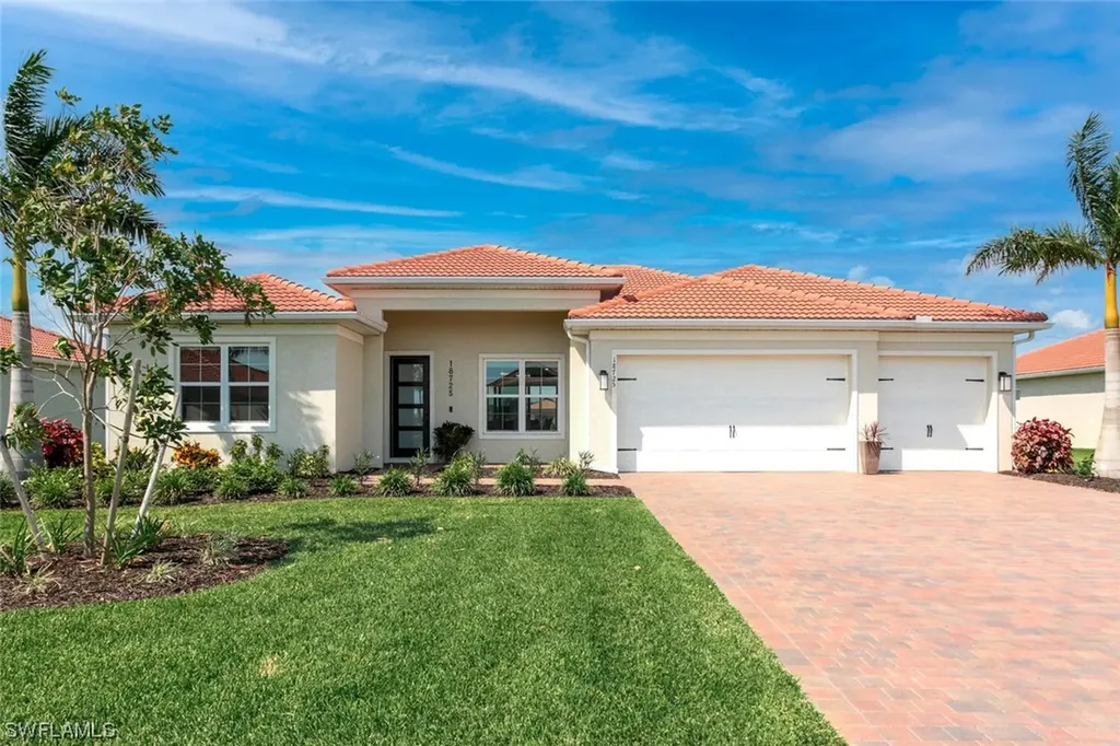 18725 Lake Hammock Drive Naples FL 34114