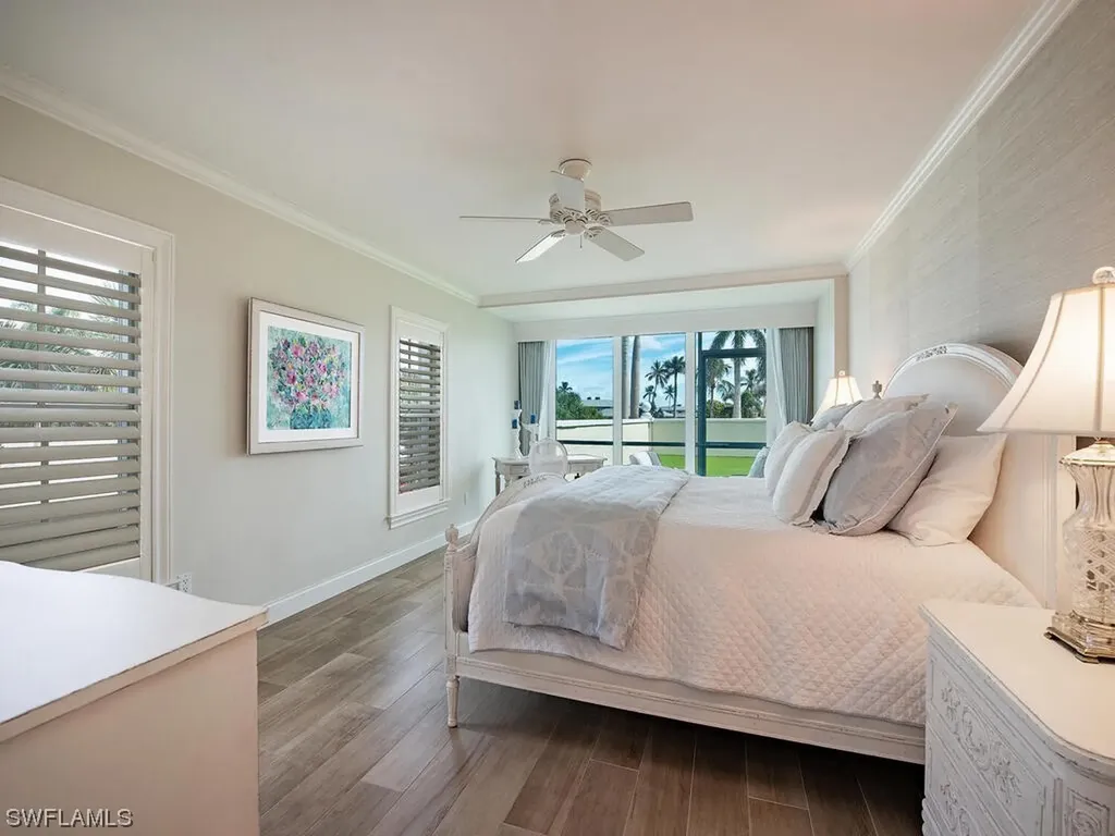 3377 Gulf Shore Boulevard N Naples FL 34103