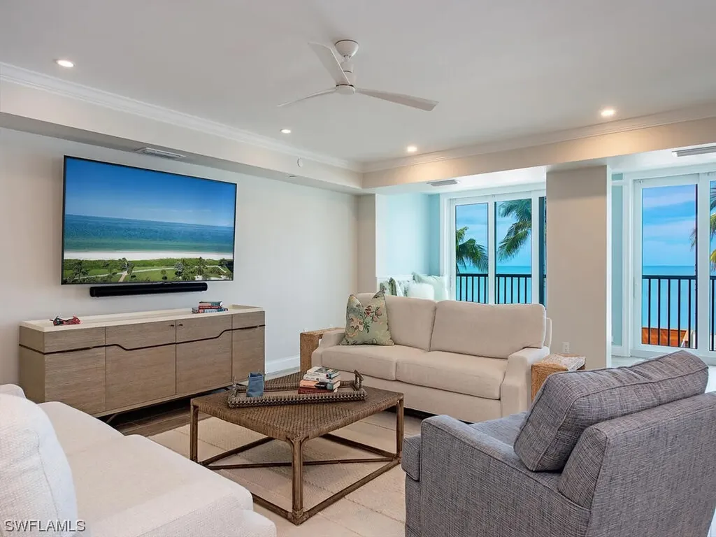 3377 Gulf Shore Boulevard N Naples FL 34103