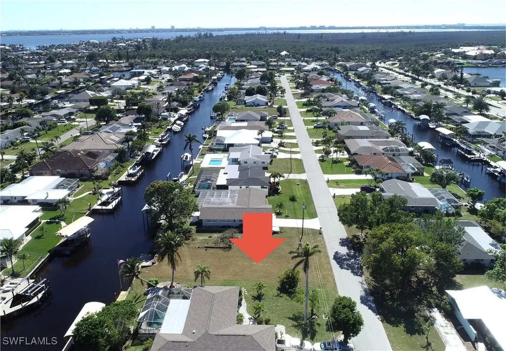 5235 SW 3rd Avenue Cape Coral FL 33914