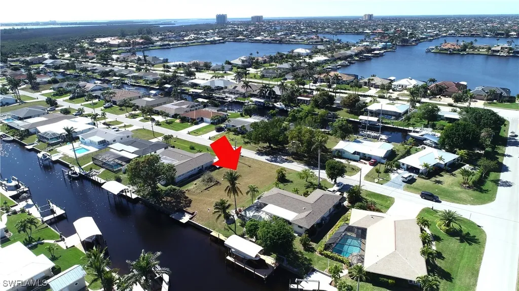 5235 SW 3rd Avenue Cape Coral FL 33914