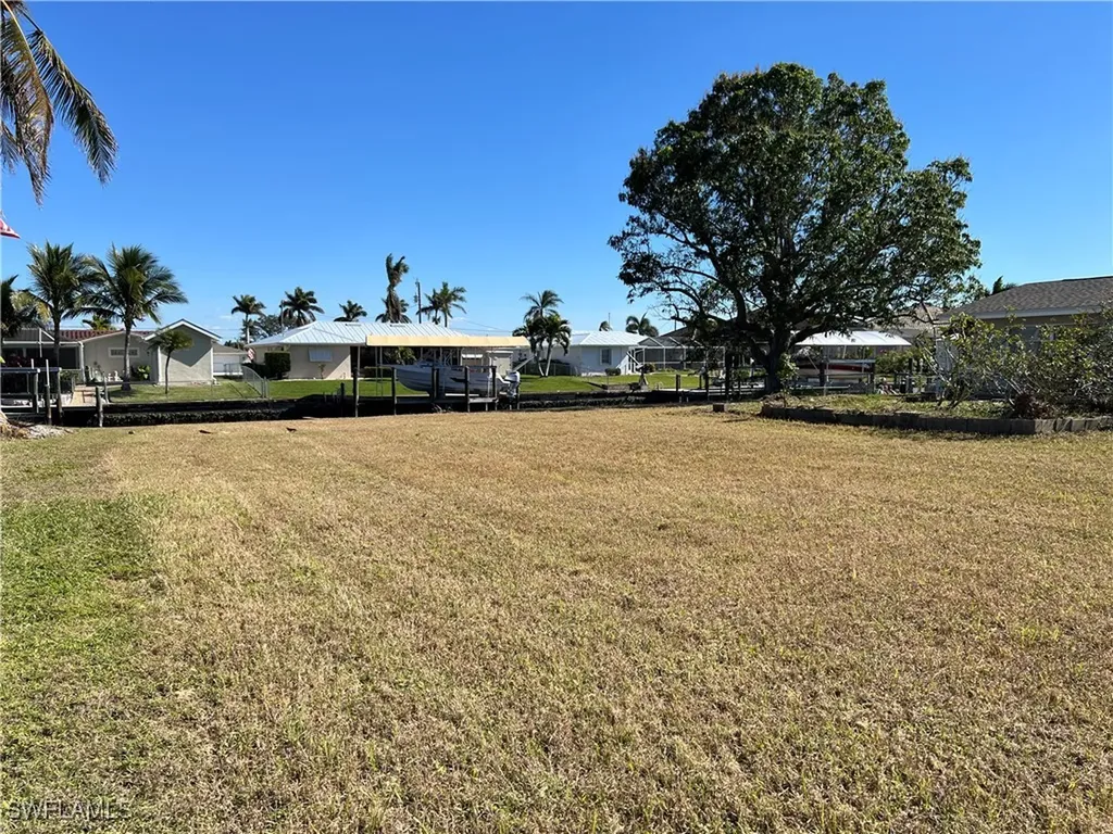 5235 SW 3rd Avenue Cape Coral FL 33914