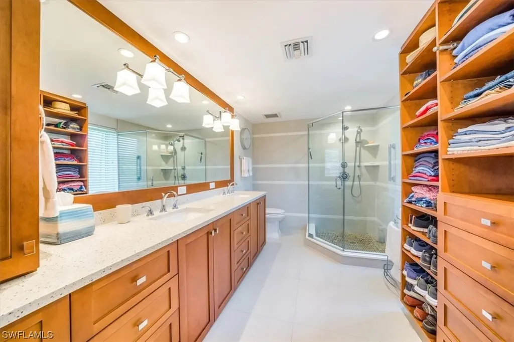 104 Clubhouse Drive Naples FL 34105
