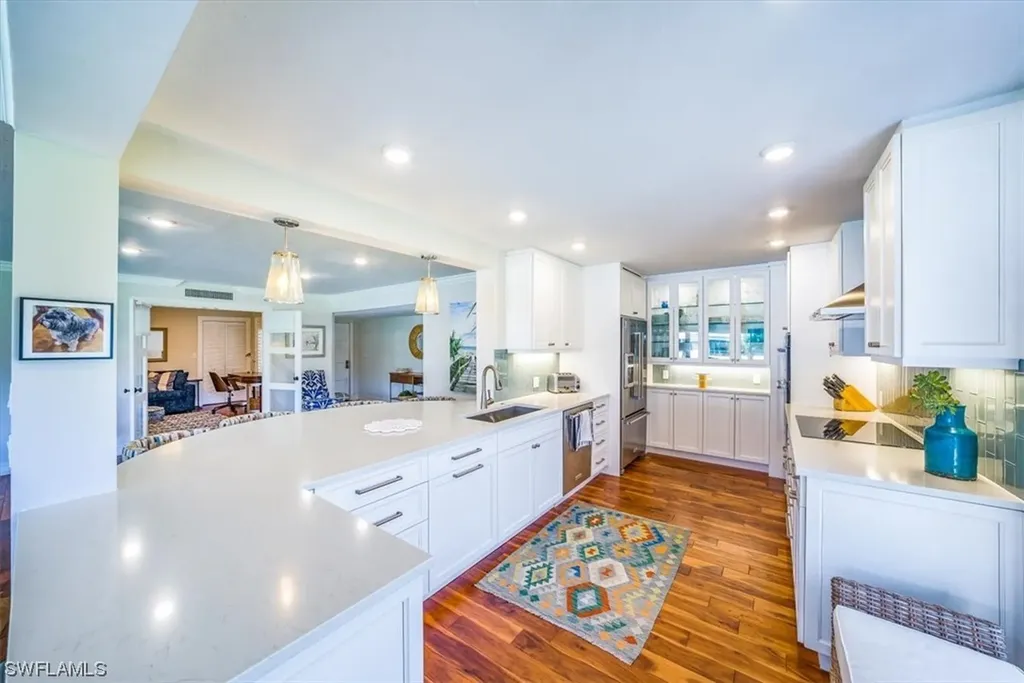 104 Clubhouse Drive Naples FL 34105