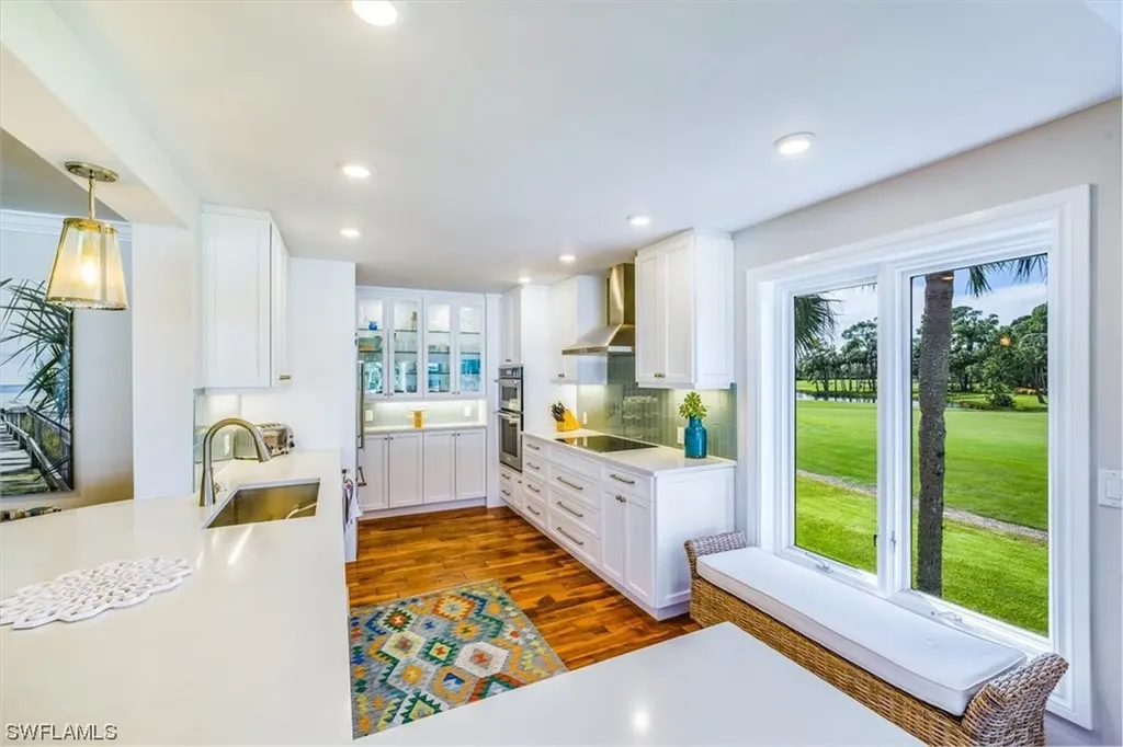 104 Clubhouse Drive Naples FL 34105